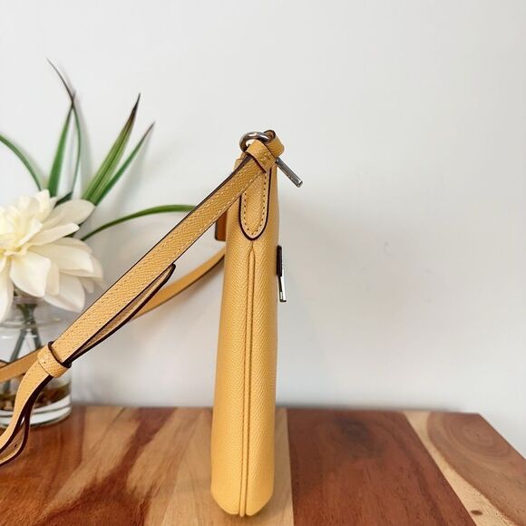 NWT Coach Leather Mini Rowan File Bag - Picture 3 of 7